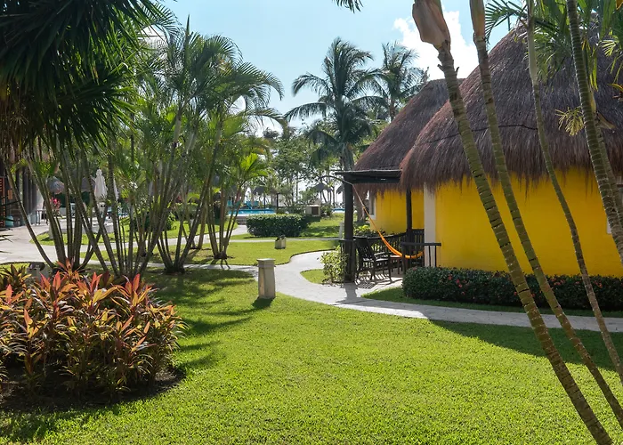 Iberostar Waves