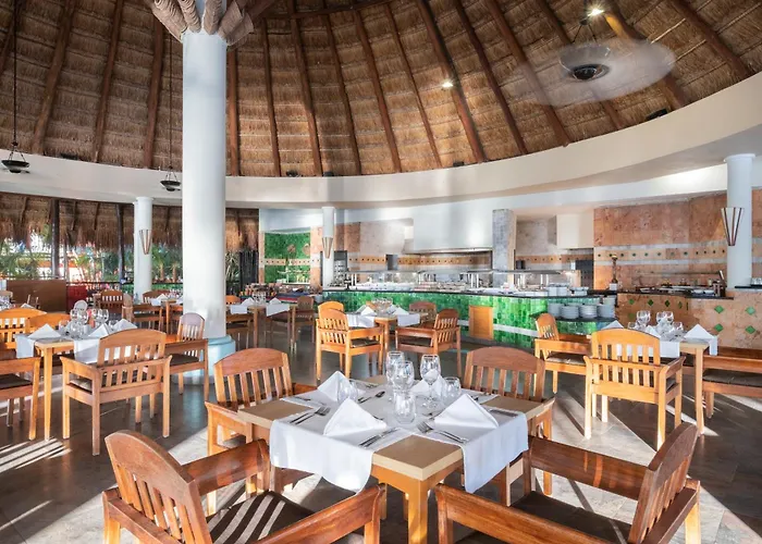 Iberostar Waves 5*